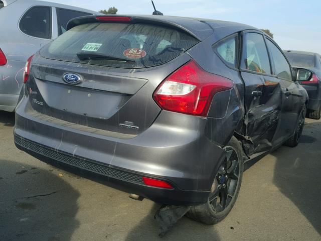 1FADP3K22EL213492 - 2014 FORD FOCUS SE GRAY photo 4