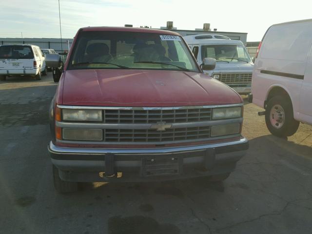 1GNFK16KXPJ335796 - 1993 CHEVROLET SUBURBAN K RED photo 9