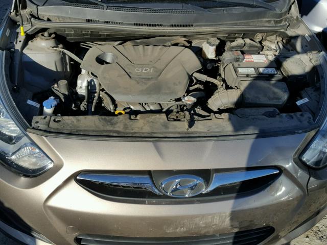 KMHCT4AE0CU142122 - 2012 HYUNDAI ACCENT GLS BROWN photo 7