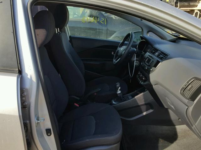 KNADM5A3XC6012859 - 2012 KIA RIO LX Արծաթագույն լուսանկար 5