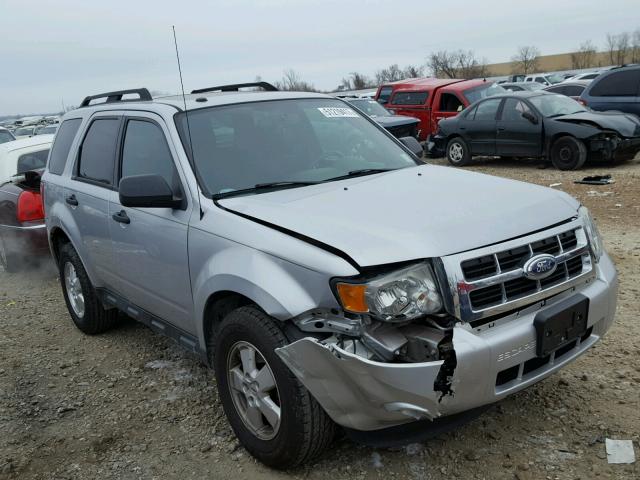 1FMCU0DG3BKC41420 - 2011 FORD ESCAPE XLT SILVER photo 1