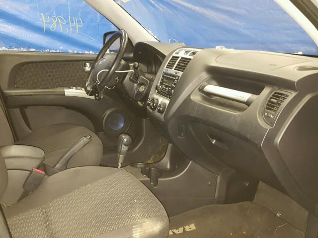 KNDJE723587494610 - 2008 KIA SPORTAGE E SILVER photo 5