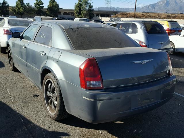 2C3JA43R65H616568 - 2005 CHRYSLER 300 GRAY photo 3