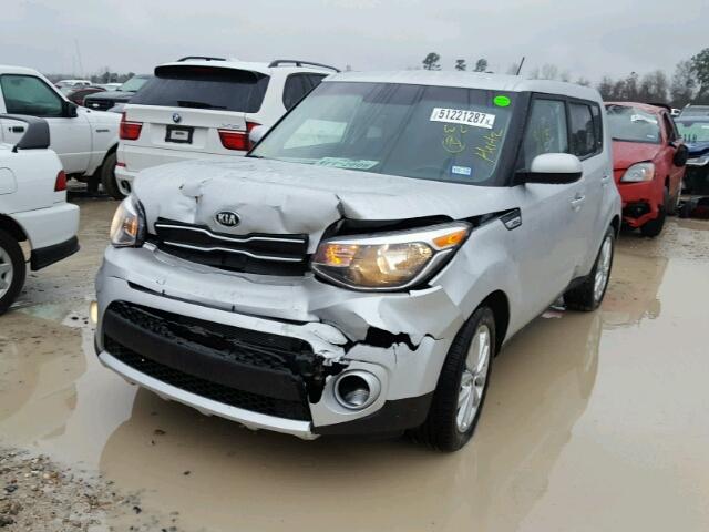 KNDJP3A55J7570029 - 2018 KIA SOUL + SILVER photo 2