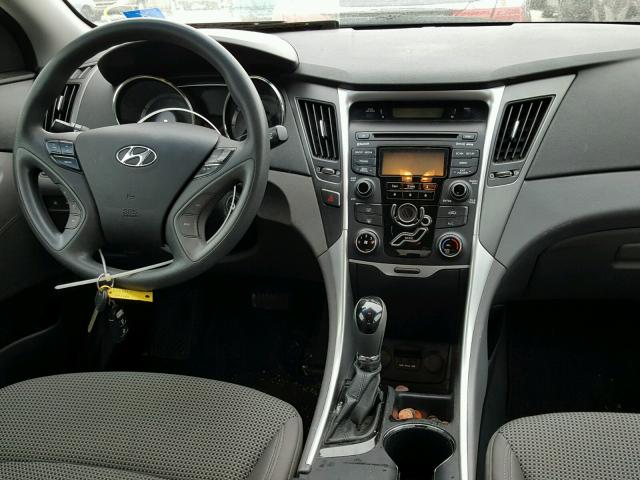 5NPEB4AC6CH397169 - 2012 HYUNDAI SONATA GLS BLUE photo 9