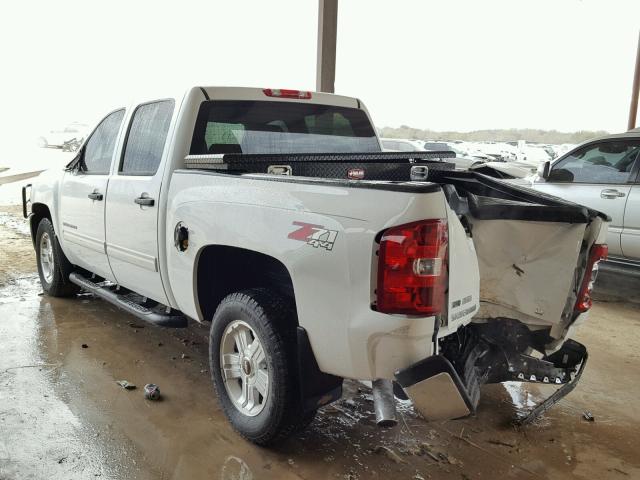 3GCPKSE38BG145096 - 2011 CHEVROLET SILVERADO WHITE photo 3