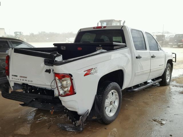 3GCPKSE38BG145096 - 2011 CHEVROLET SILVERADO WHITE photo 4