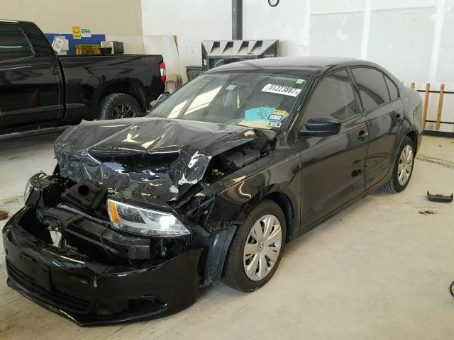 3VW2K7AJ2EM433047 - 2014 VOLKSWAGEN JETTA BASE BLACK photo 2