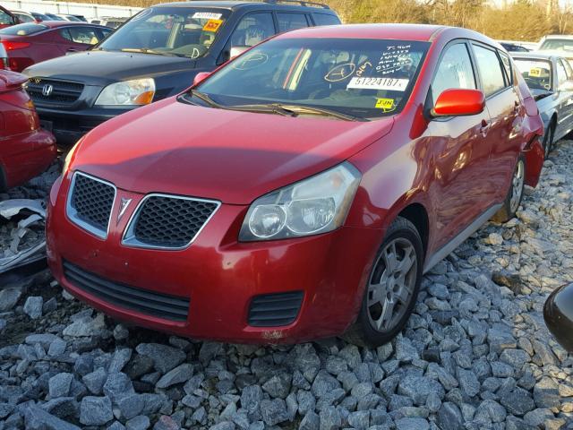 5Y2SP6E00AZ417373 - 2010 PONTIAC VIBE RED photo 2