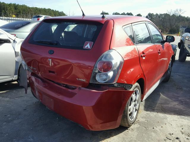 5Y2SP6E00AZ417373 - 2010 PONTIAC VIBE RED photo 4