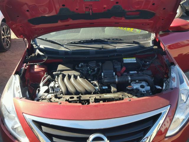 3N1CN7AP6JL809626 - 2018 NISSAN VERSA S RED photo 7