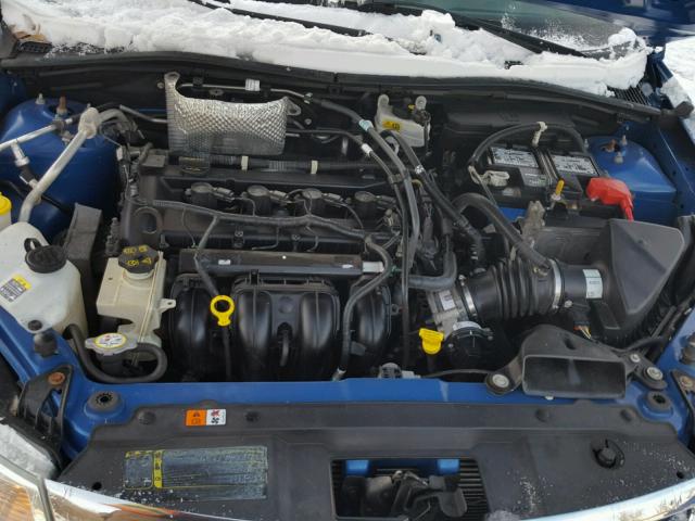 1FAHP3FN3AW295411 - 2010 FORD FOCUS SE BLUE photo 7