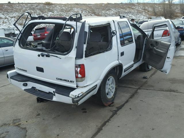 1GNDT13W5W2128284 - 1998 CHEVROLET BLAZER WHITE photo 10