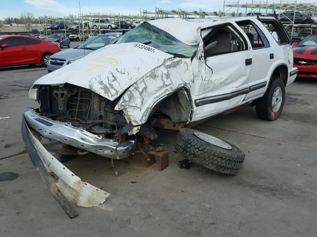 1GNDT13W5W2128284 - 1998 CHEVROLET BLAZER WHITE photo 9