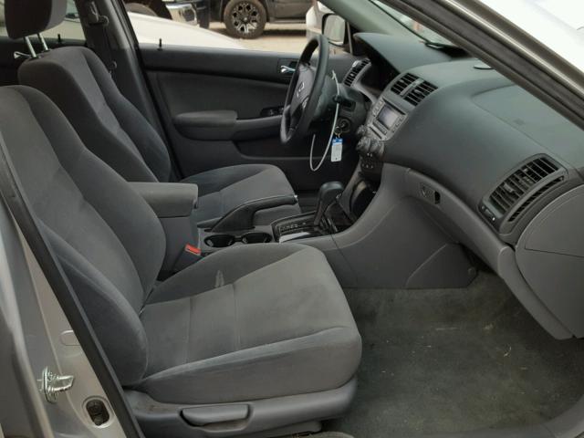 1HGCM56367A120066 - 2007 HONDA ACCORD SE SILVER photo 5