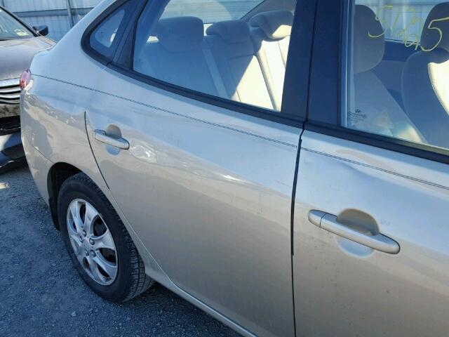 KMHDU4AD6AU895529 - 2010 HYUNDAI ELANTRA BL GOLD photo 9