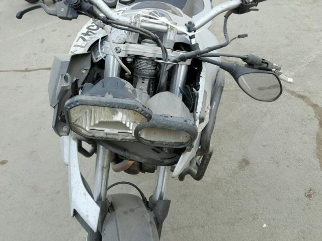 WB10B1104DZF84578 - 2013 BMW F700 GS SILVER photo 9