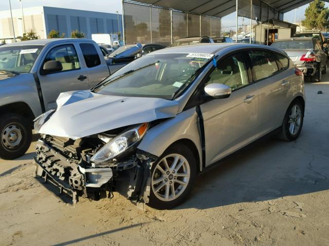 1FADP3K20GL337764 - 2016 FORD FOCUS SE GRAY photo 2