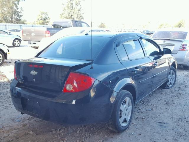 1G1AK58F287304513 - 2008 CHEVROLET COBALT LS BLACK photo 4