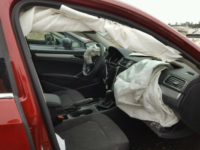 1VWAT7A34GC056445 - 2016 VOLKSWAGEN PASSAT S RED photo 5