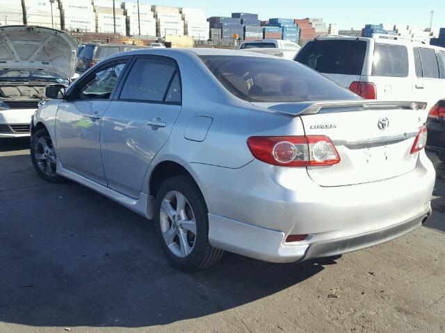 2T1BU4EE9BC618578 - 2011 TOYOTA COROLLA BA SILVER photo 3