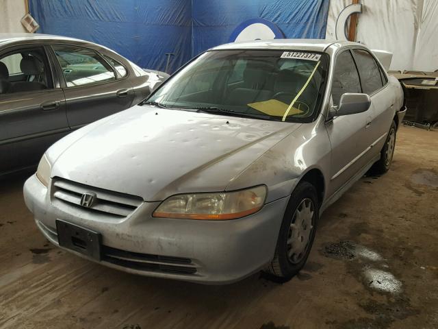 1HGCG66541A103093 - 2001 HONDA ACCORD LX SILVER photo 2