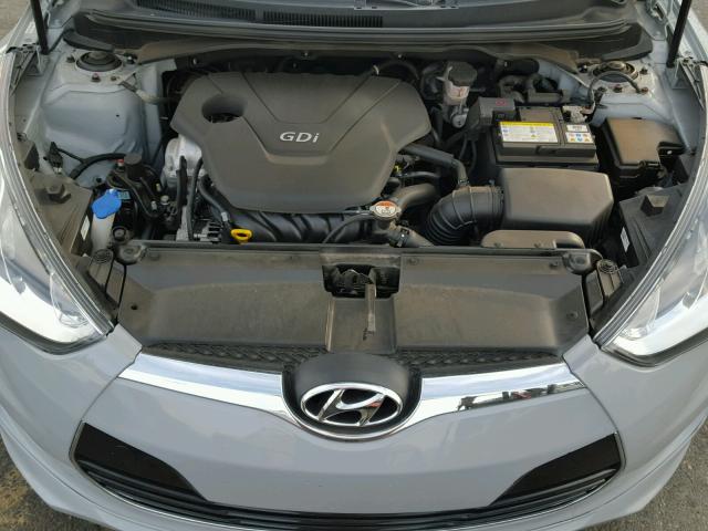 KMHTC6AD0DU153772 - 2013 HYUNDAI VELOSTER B GRAY photo 7