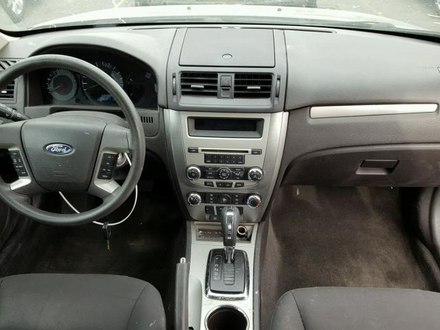 3FAHP0HA4BR202635 - 2011 FORD FUSION SE CHARCOAL photo 9