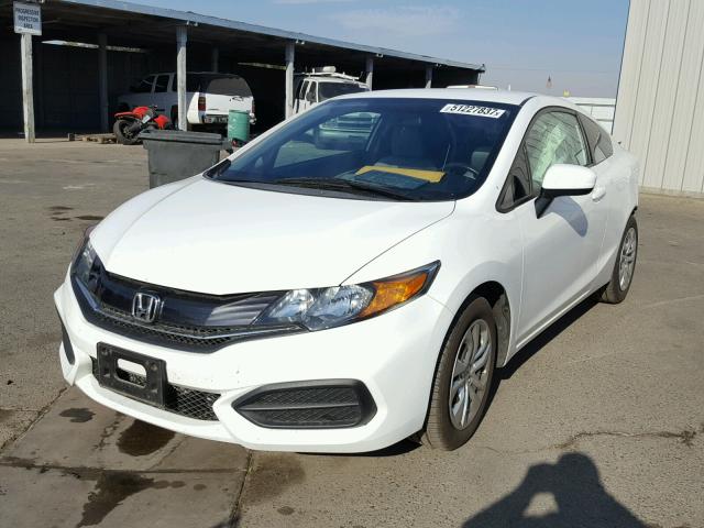 2HGFG3B56FH501979 - 2015 HONDA CIVIC LX WHITE photo 2