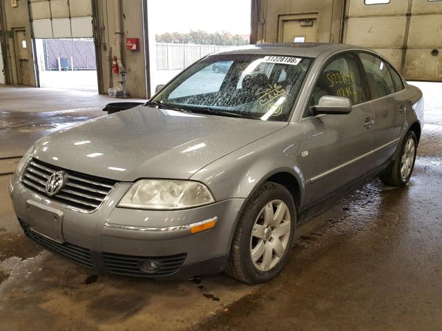 WVWTH63B63P267001 - 2003 VOLKSWAGEN PASSAT GLX 灰色 照片 2