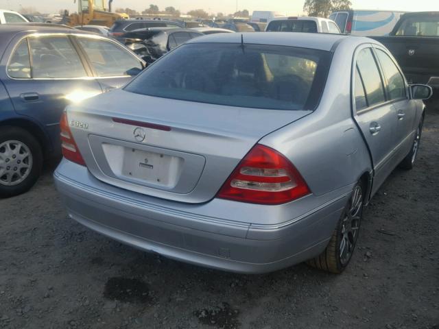 WDBRF64J91F111073 - 2001 MERCEDES-BENZ C 320 SILVER photo 4