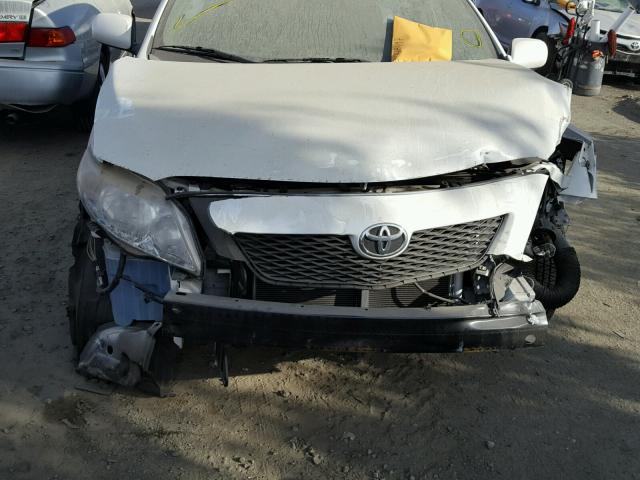 JTDBU4EE4A9109826 - 2010 TOYOTA COROLLA BA WHITE photo 9