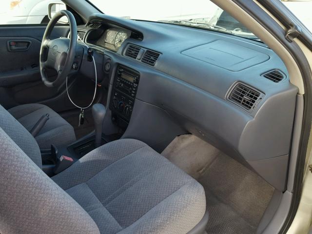 JT2BG22K910570278 - 2001 TOYOTA CAMRY CE SILVER photo 5