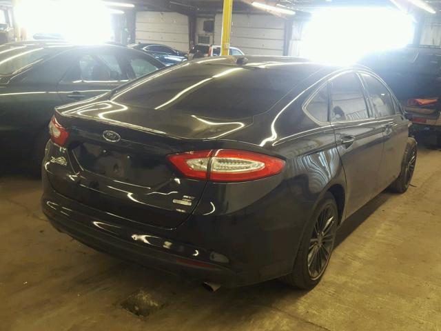 3FA6P0HD2GR171510 - 2016 FORD FUSION SE BLACK photo 4