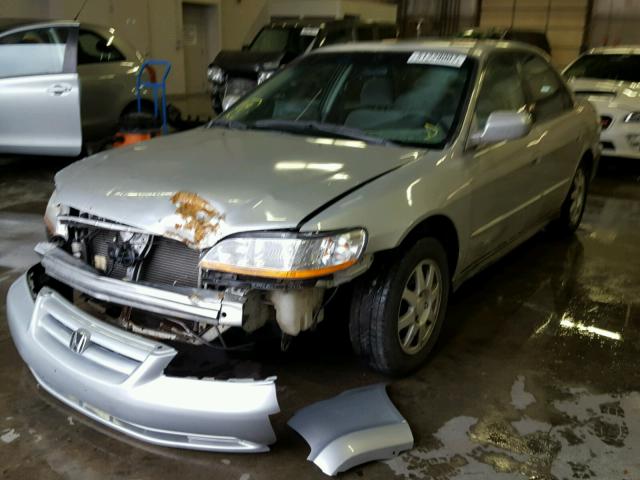 1HGCG66812A027571 - 2002 HONDA ACCORD EX SILVER photo 2