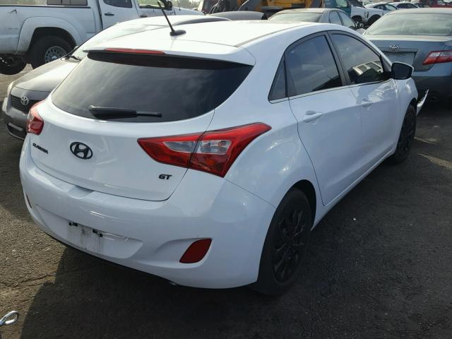 KMHD35LH1GU299519 - 2016 HYUNDAI ELANTRA GT WHITE photo 4