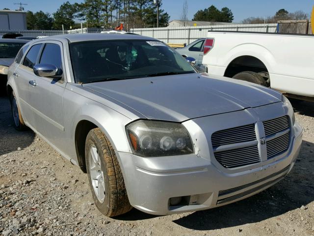 2D4FV47T36H188295 - 2006 DODGE MAGNUM SE SILVER photo 1