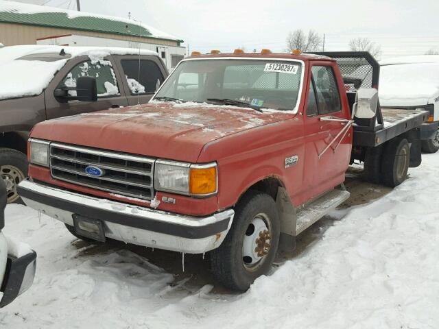 1FDKF37H8LKB02493 - 1990 FORD F350 RED photo 2