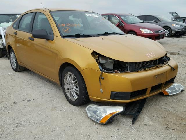 1FAHP35N69W180914 - 2009 FORD FOCUS SE GOLD photo 1