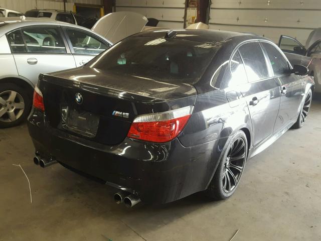 WBSNB935X6B581699 - 2006 BMW M5 BLACK photo 4