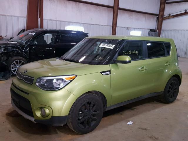 KNDJP3A59H7876905 - 2017 KIA SOUL + GREEN photo 2