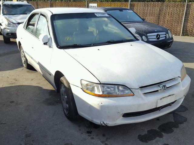 JHMCG6659XC032984 - 1999 HONDA ACCORD LX WHITE photo 1