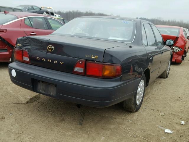 4T1BG12K4TU683287 - 1996 TOYOTA CAMRY DX BLACK photo 4