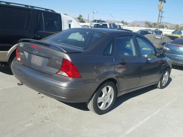 1FAFP38363W179562 - 2003 FORD FOCUS ZTS GRAY photo 4