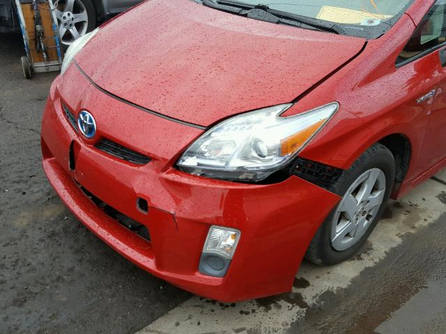 JTDKN3DU7A1268435 - 2010 TOYOTA PRIUS RED photo 9