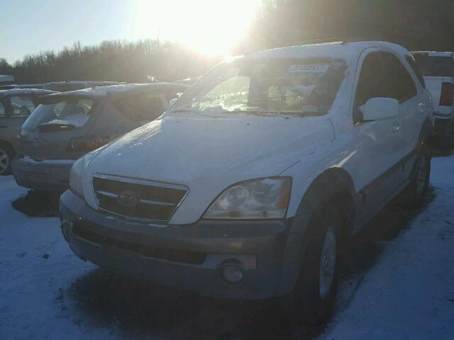 KNDJC733445224374 - 2004 KIA SORENTO EX WHITE photo 2