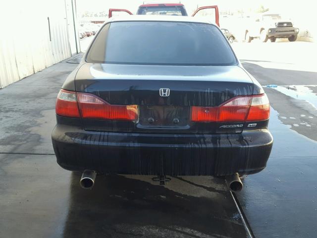 1HGCG1652YA016385 - 2000 HONDA ACCORD EX BLACK photo 9