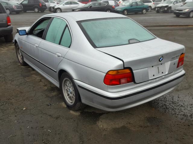 WBADM6344YGU17712 - 2000 BMW 528 I AUTO SILVER photo 3