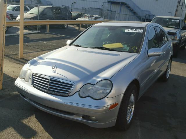 WDBRF61J33F298821 - 2003 MERCEDES-BENZ C 240 SILVER photo 2