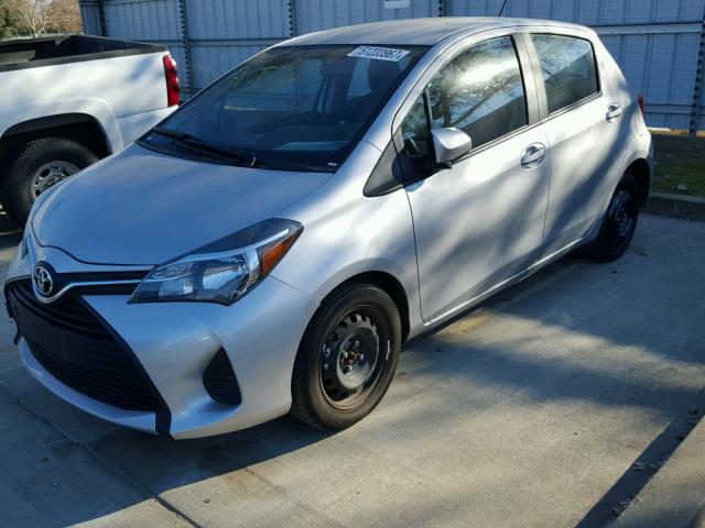 VNKKTUD32GA064919 - 2016 TOYOTA YARIS L SILVER photo 2